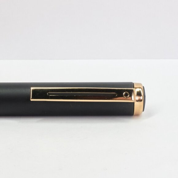 Sheaffer Award 133 BPT Ballpoint Pen / Black Matte Gold Trim / USA Made - Picture 6 of 11